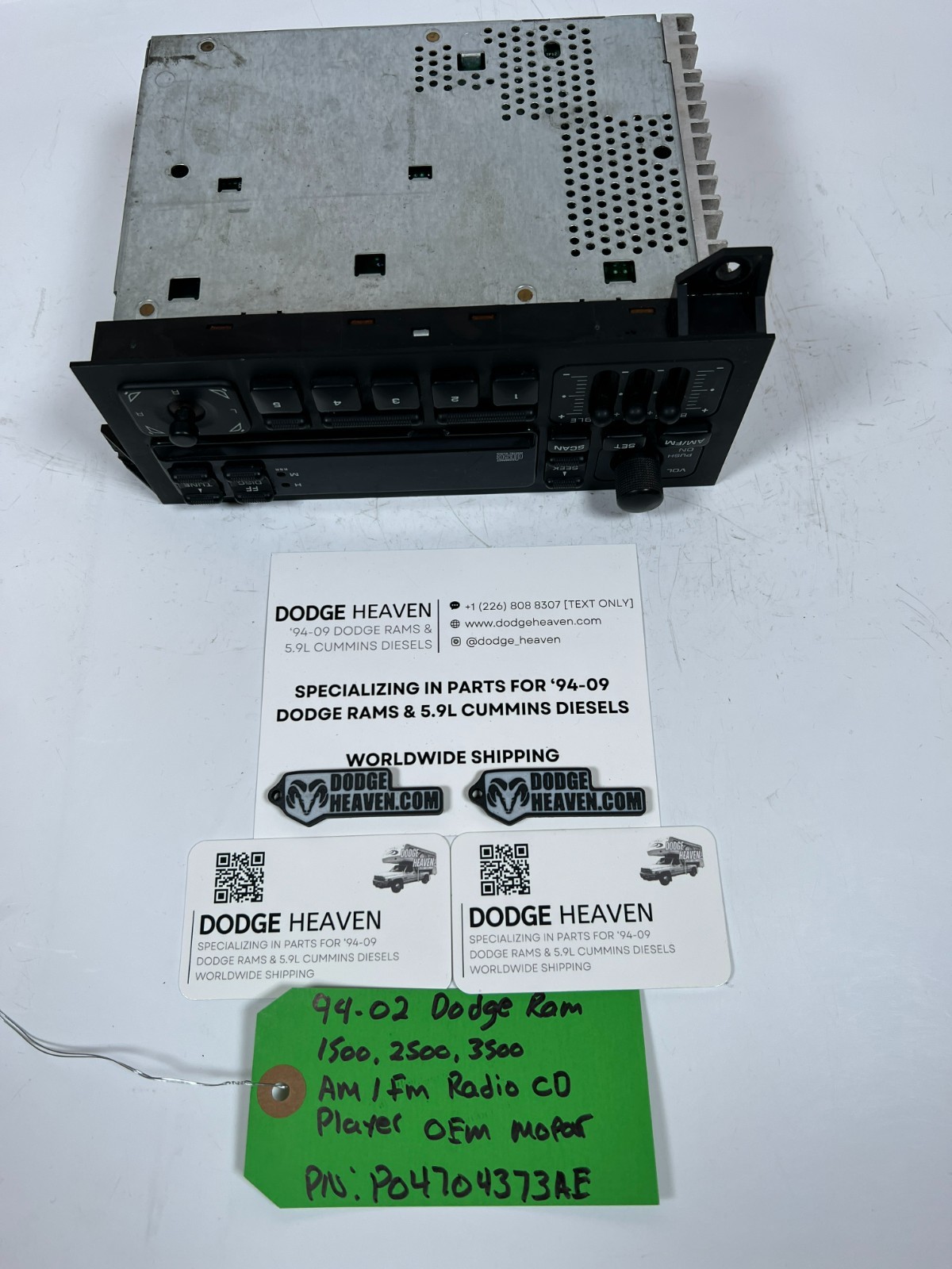 OEM Mopar 1994-2002 Dodge Ram AM / FM Radio CD Player P04704373AE