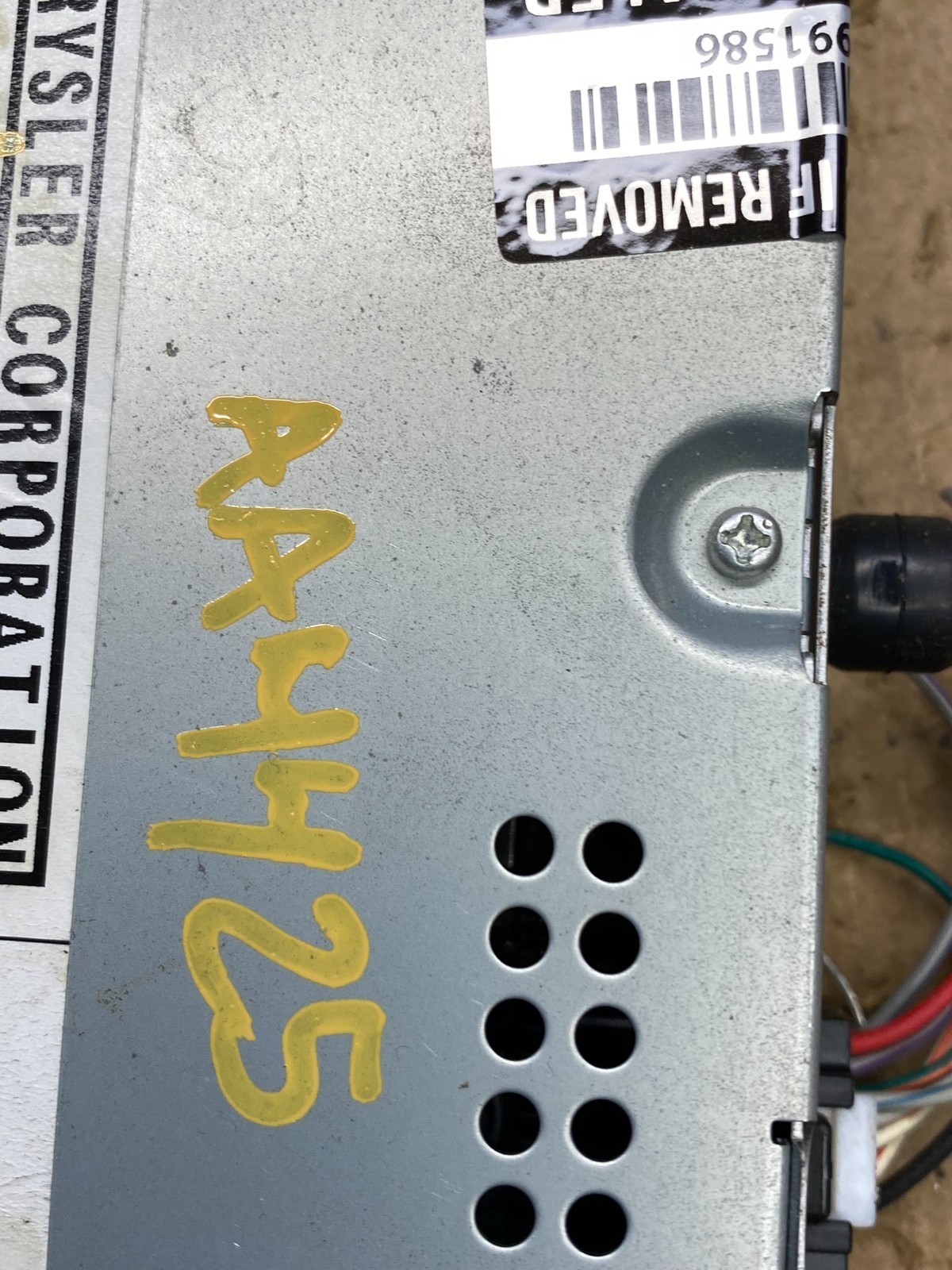 2008 to 2012 Chrysler Town Country DVD Player Receiver OEM AA4425 DG
