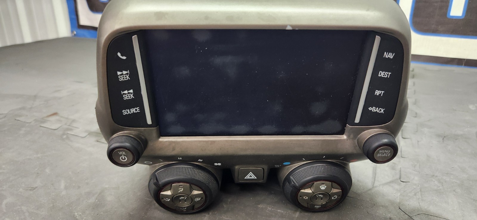 2013-2015 Chevrolet Camaro SS AM FM CD Player Radio & Receiver OEM