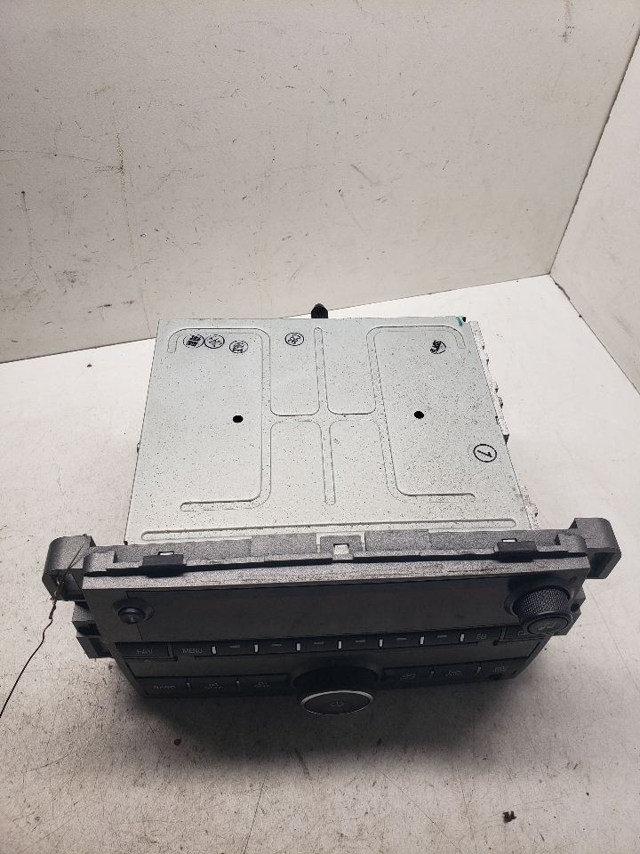 2008 Saturn Vue Radio AM FM CD-MP3 OEM 1474685