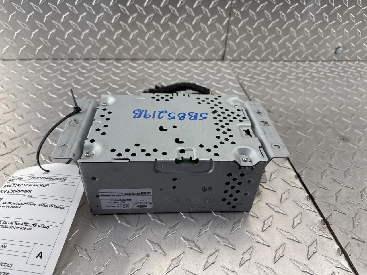 Audio Equipment Radio Receiver AM-FM Fits 21-22 FORD F150 PICKUP 538899