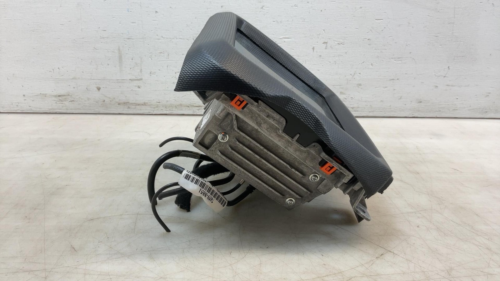 Jeep Wrangler JL OEM 8.4 Touchscreen Radio w Trim Panel 2019-2020 096885
