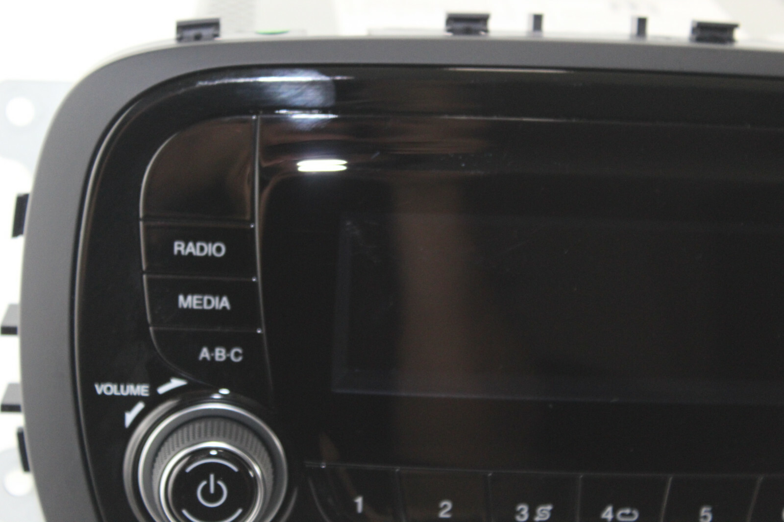 Fiat Continental Stock Radio Stero OEM 334 VP1 EMEA Car Maker P/N 07356379130