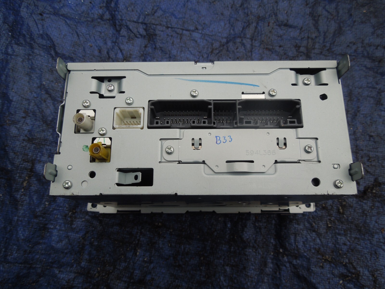 2012 Dodge Caravan RHB cd player radio assembly navigation OEM sirius MP3 30pp