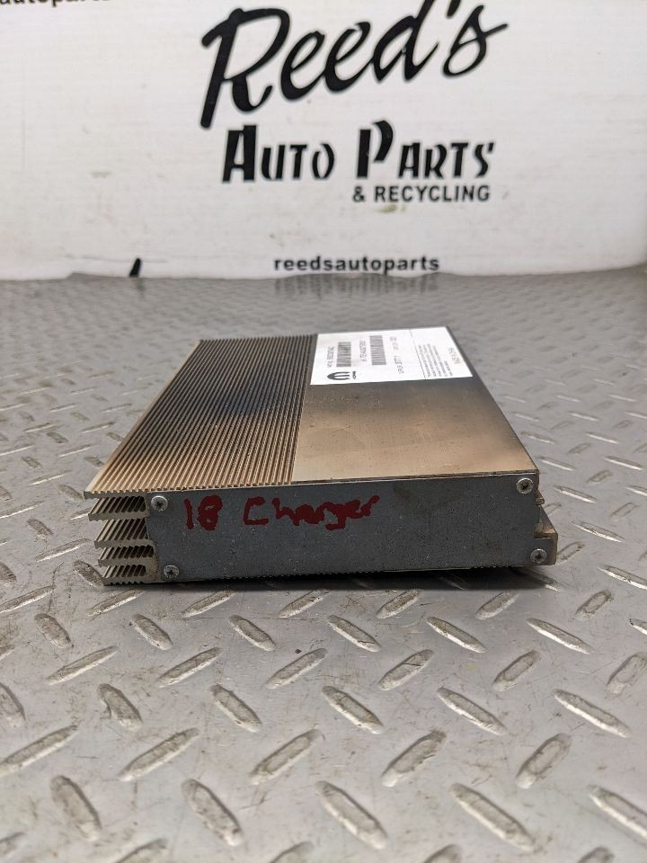 Audio Equipment Radio Amplifier 276 Watt Opt RD7 Fits 17-23 CHALLENGER 1178812