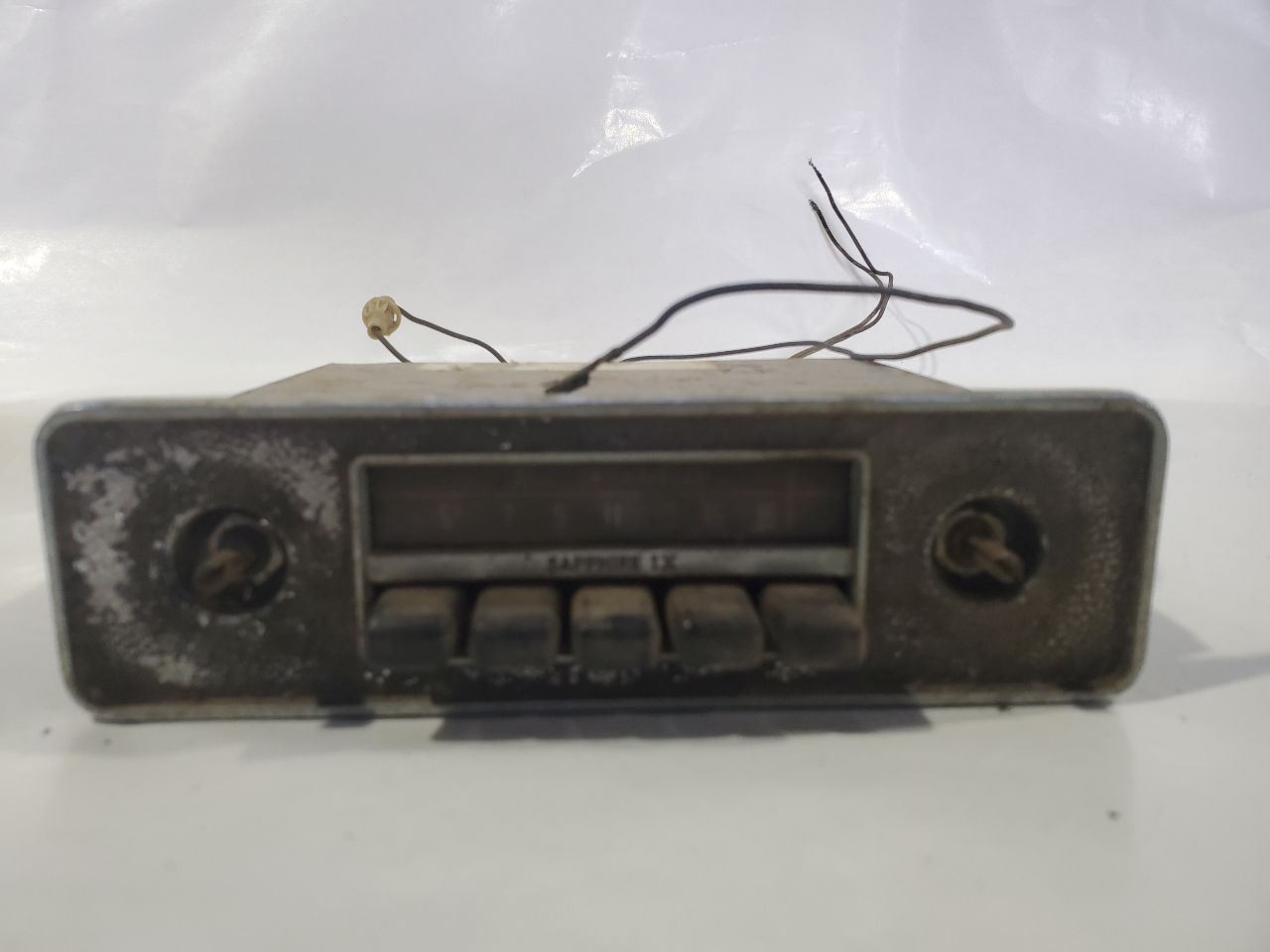 1968 1970 Volkswagen Beetle OEM Sapphire IX Not Tested Radio Sold As Is