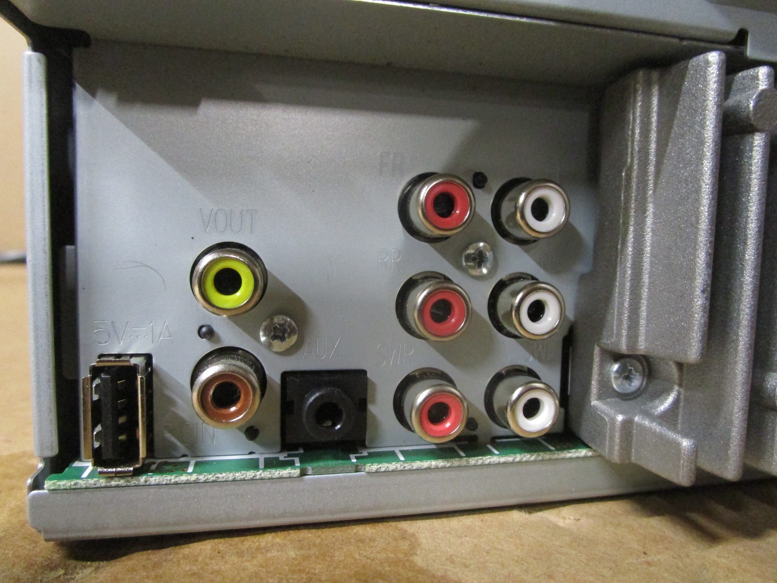 Pioneer Aftermarket Radio Stereo Screen Display Sound Equipment avh-211ex
