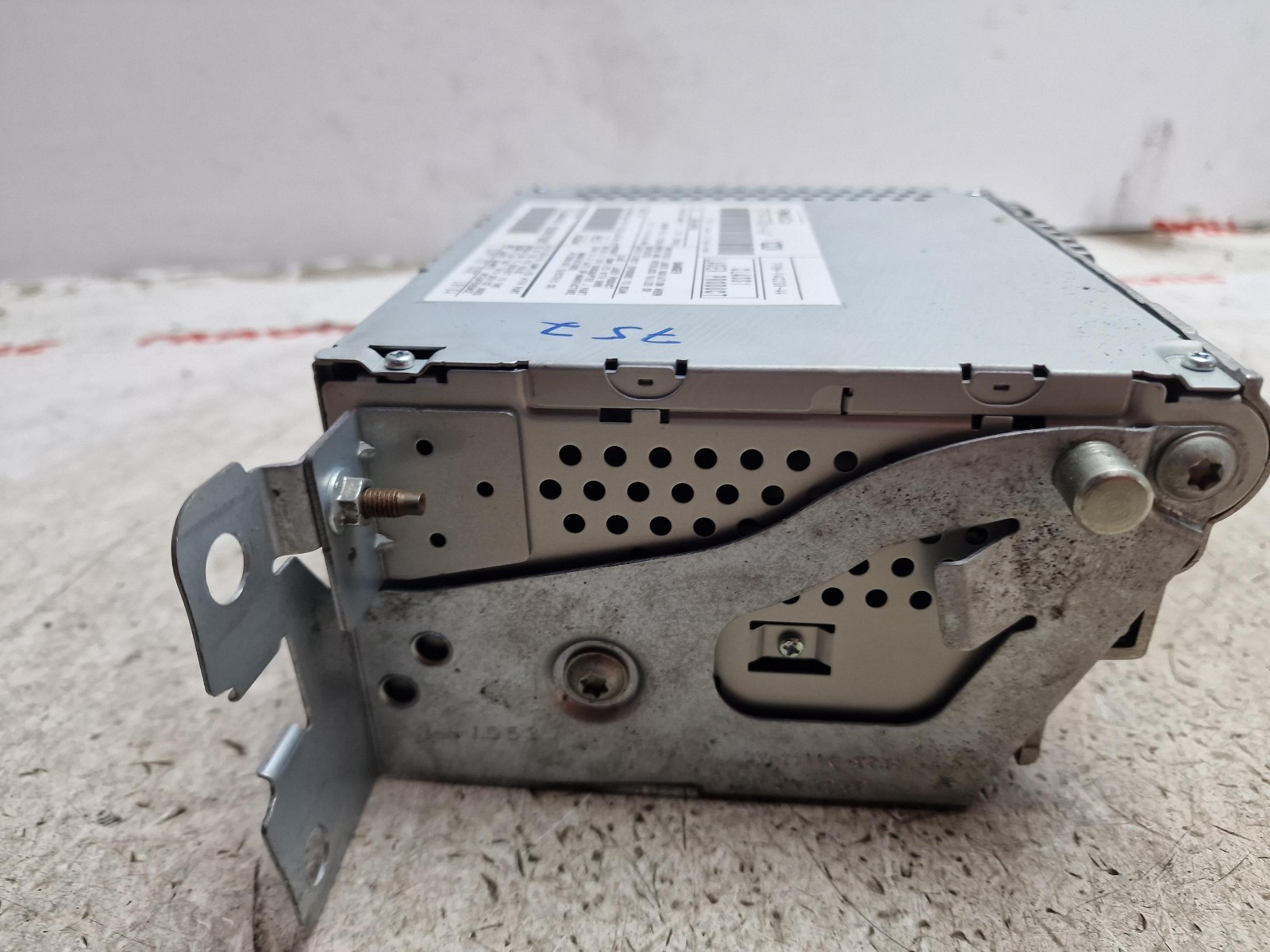 JAGUAR XF MULTIMEDIA RADIO CD PLAYER HEAD UNIT 7F6N18C815AB X250 2007 – 2011