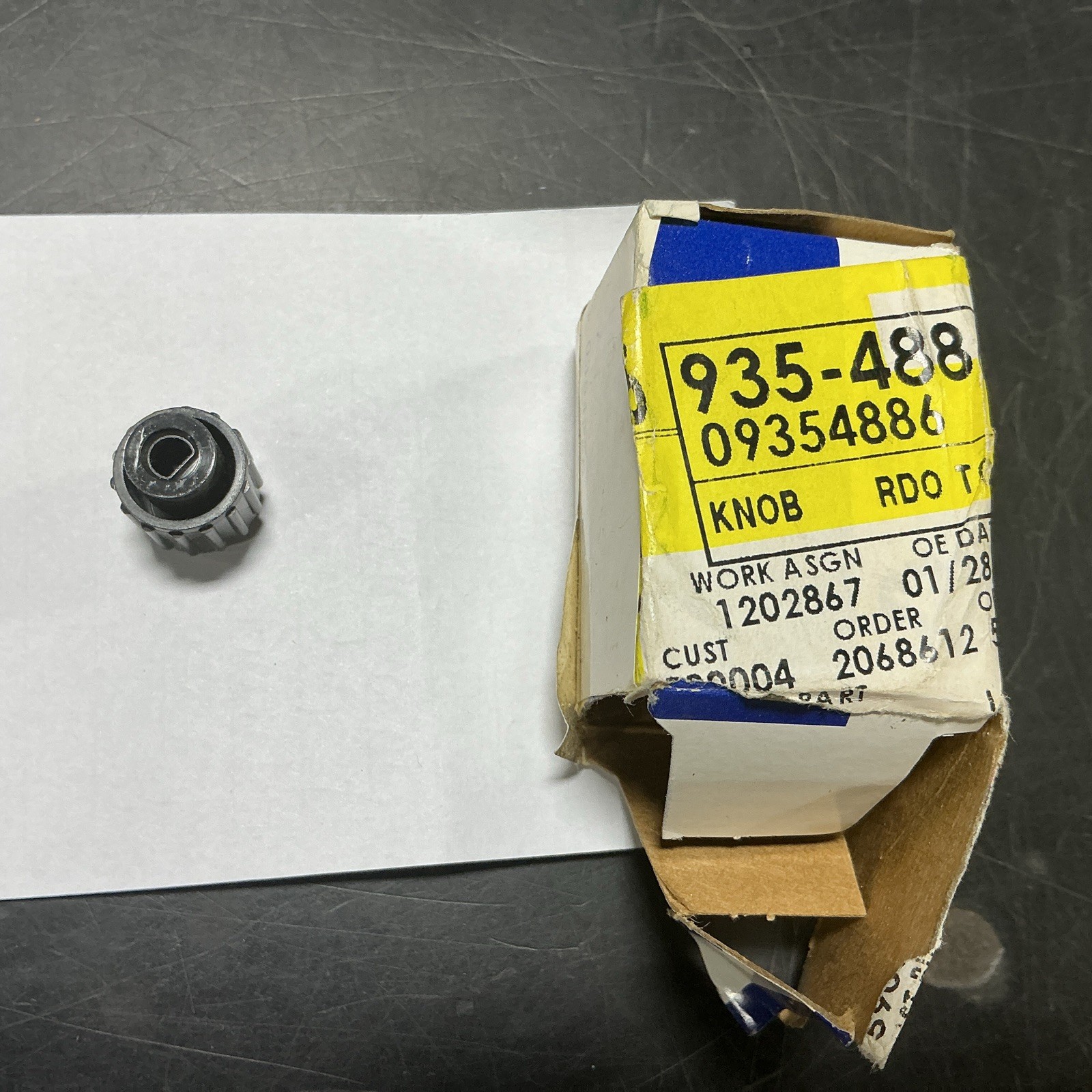 AcDelco Gm Radio Control Knob Part# 09354886