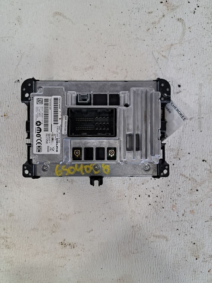 2019 Cherokee Stereo Radio Display & Receiver Sku#4479635