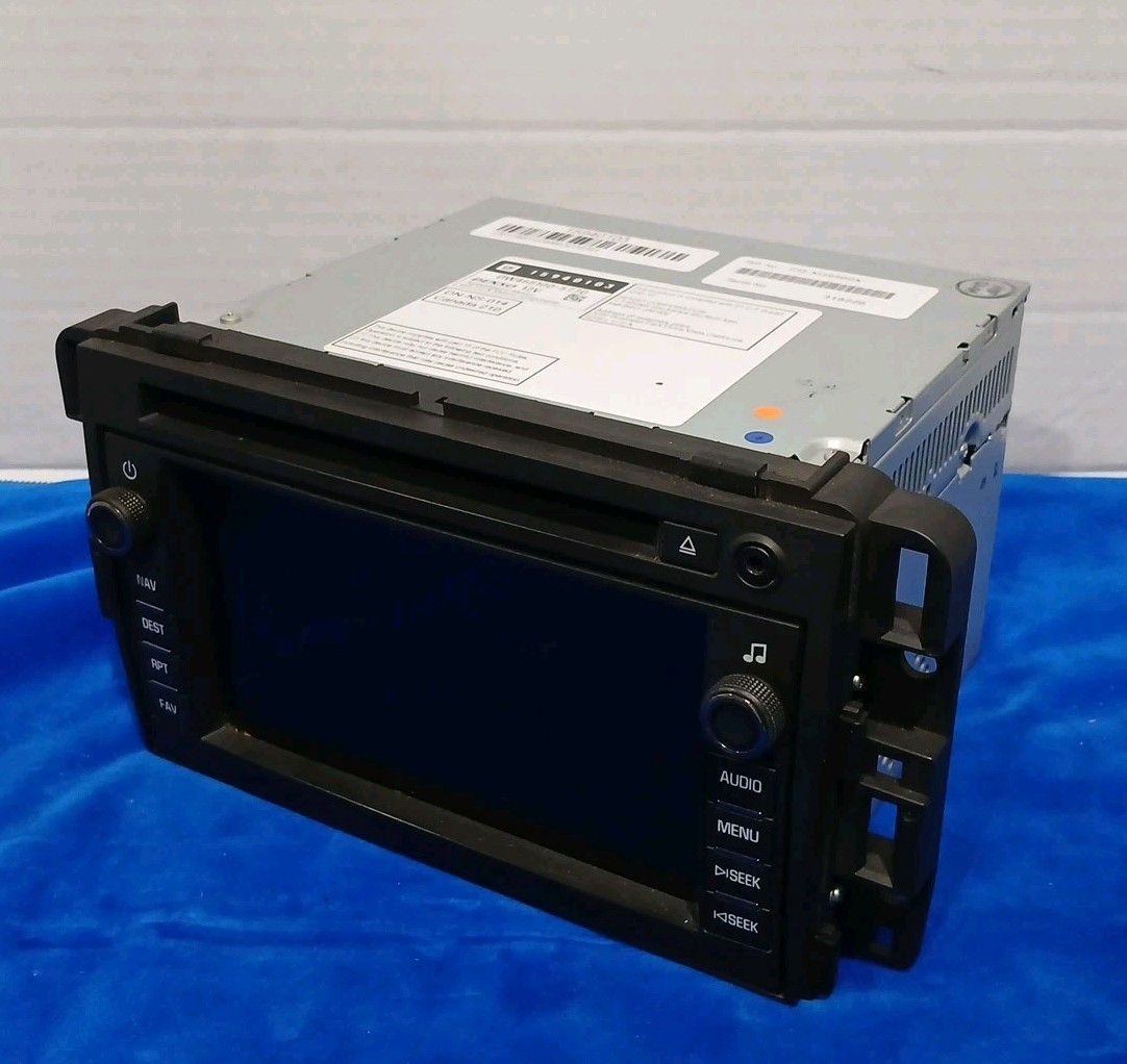 Genuine GMC 15940103 Radio Navigation CD DVD MP3 Player