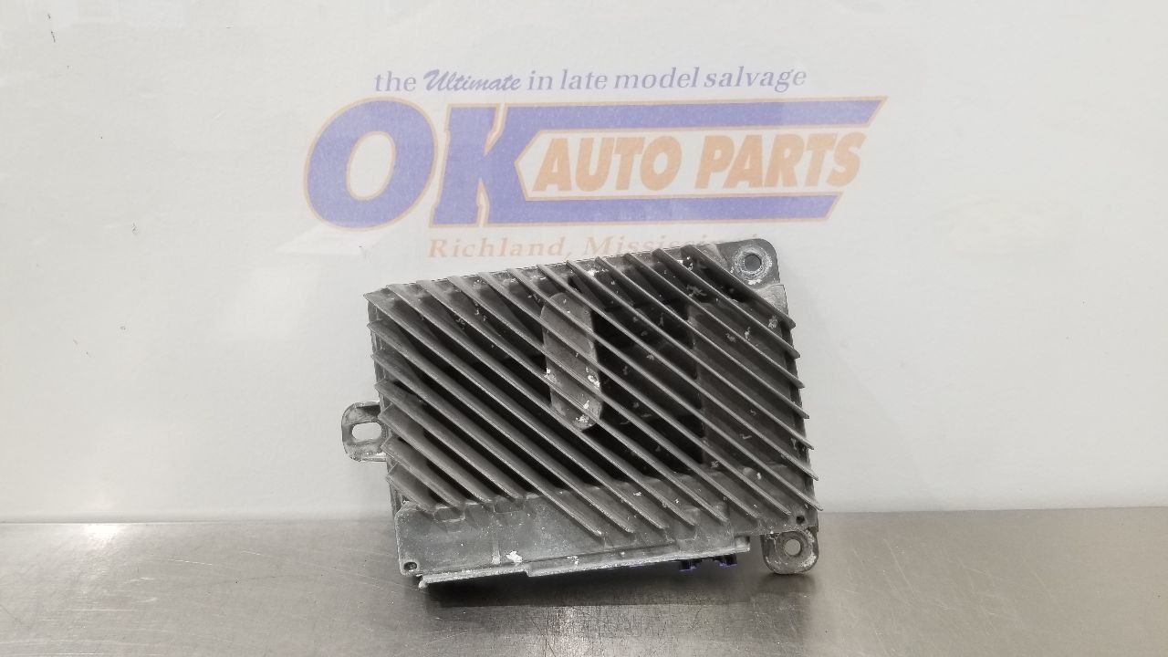16 CHEVY SILVERADO 2500 HIGH COUNTRY RADIO AUDIO AMPLIFIER 23364898