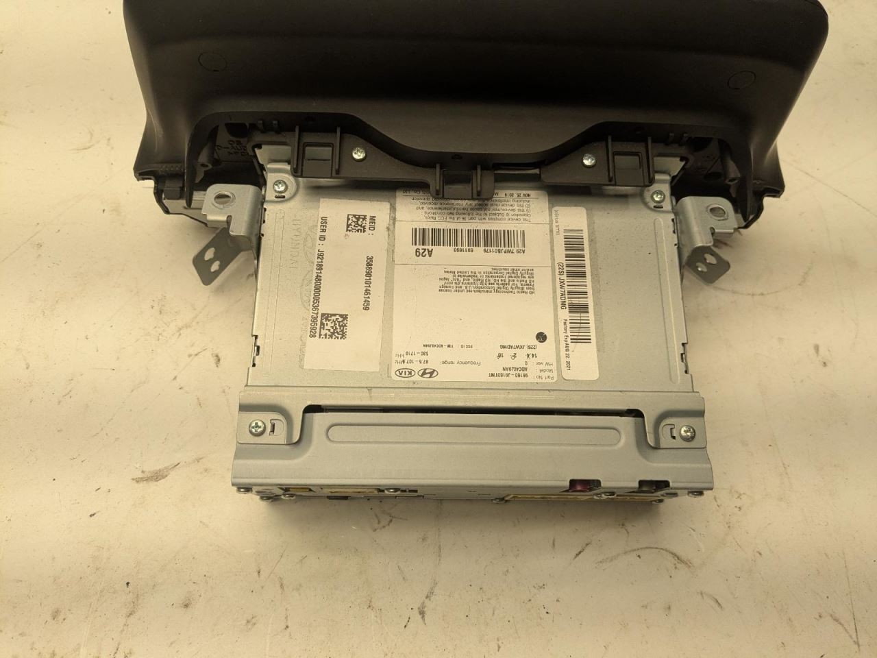 Audio Equipment Radio Display And Receiver US Market Fits 18-21 KONA 800984