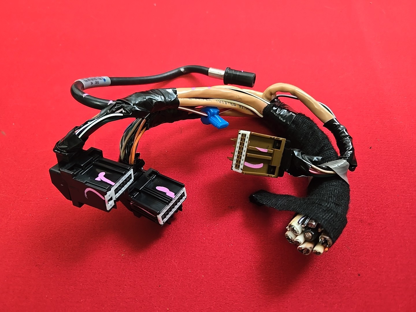 2010-2012 GMC Acadia AM/FM CD MP3 USB Radio Stereo Opt. UUI – PIGTAIL WIRES ONLY