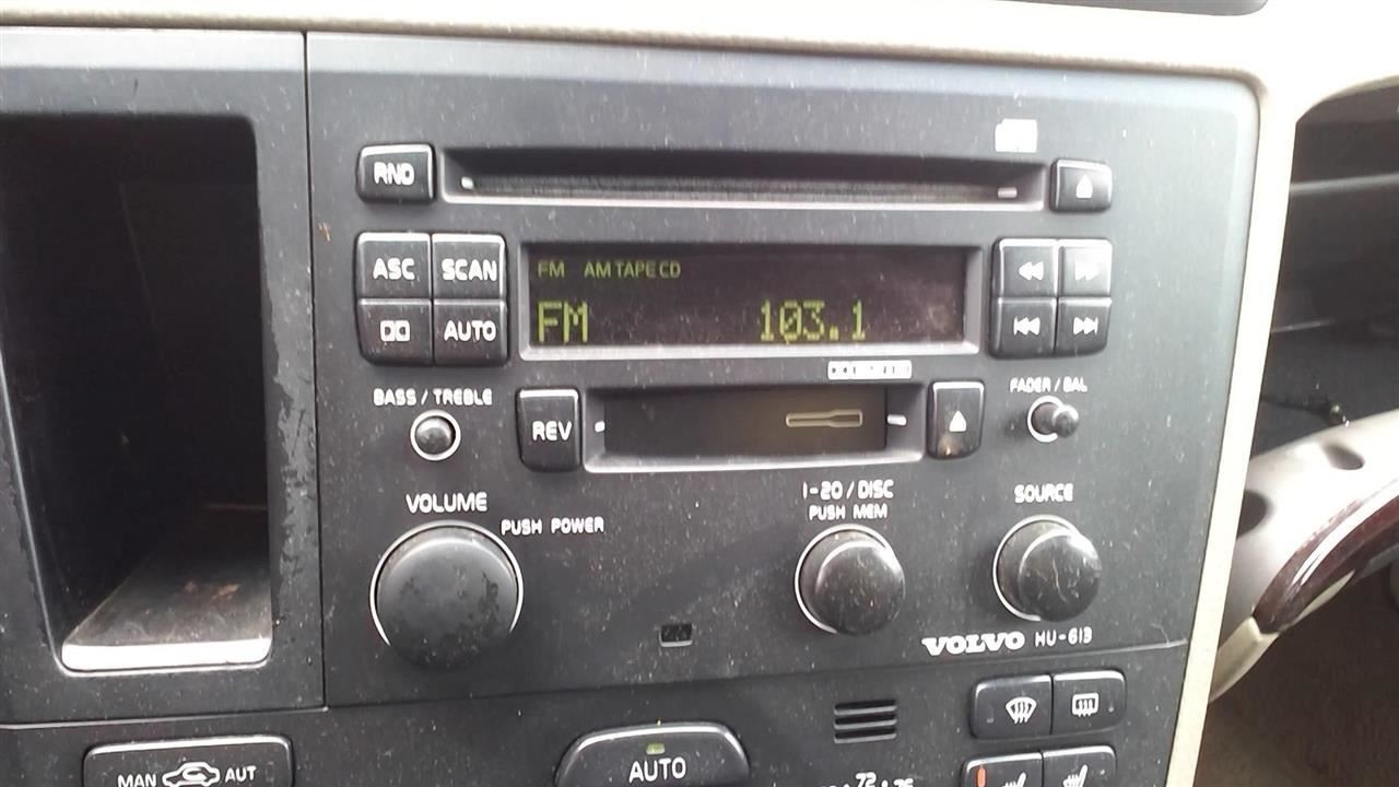 Audio Equipment Radio Receiver ID HU-613 Fits 01-05 VOLVO 60 SERIES 32431557