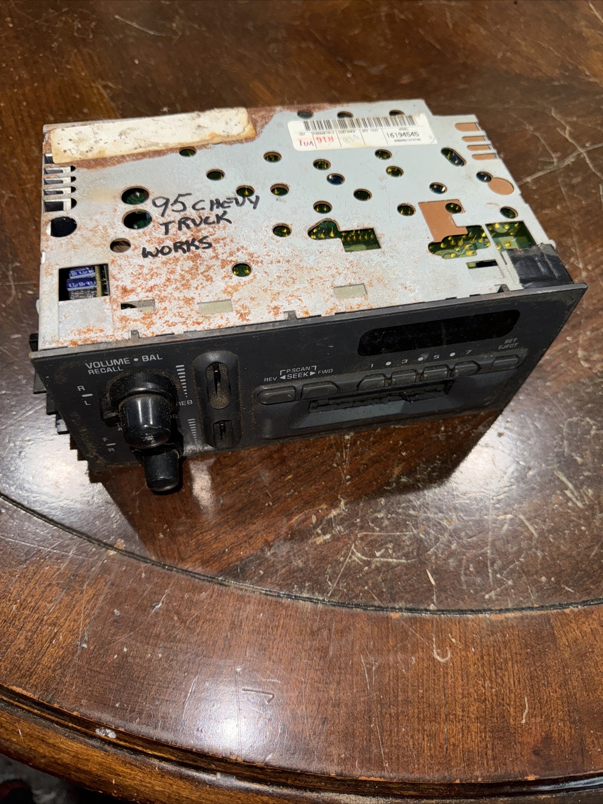 1995-2002 GMC Sierra-Yukon-Tahoe-Silverado AC Delco Stereo W/Cassette 16194545