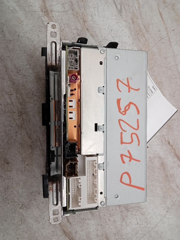 Audio Equipment Radio Display And Receiver Fits 20-22 VERSA 339775