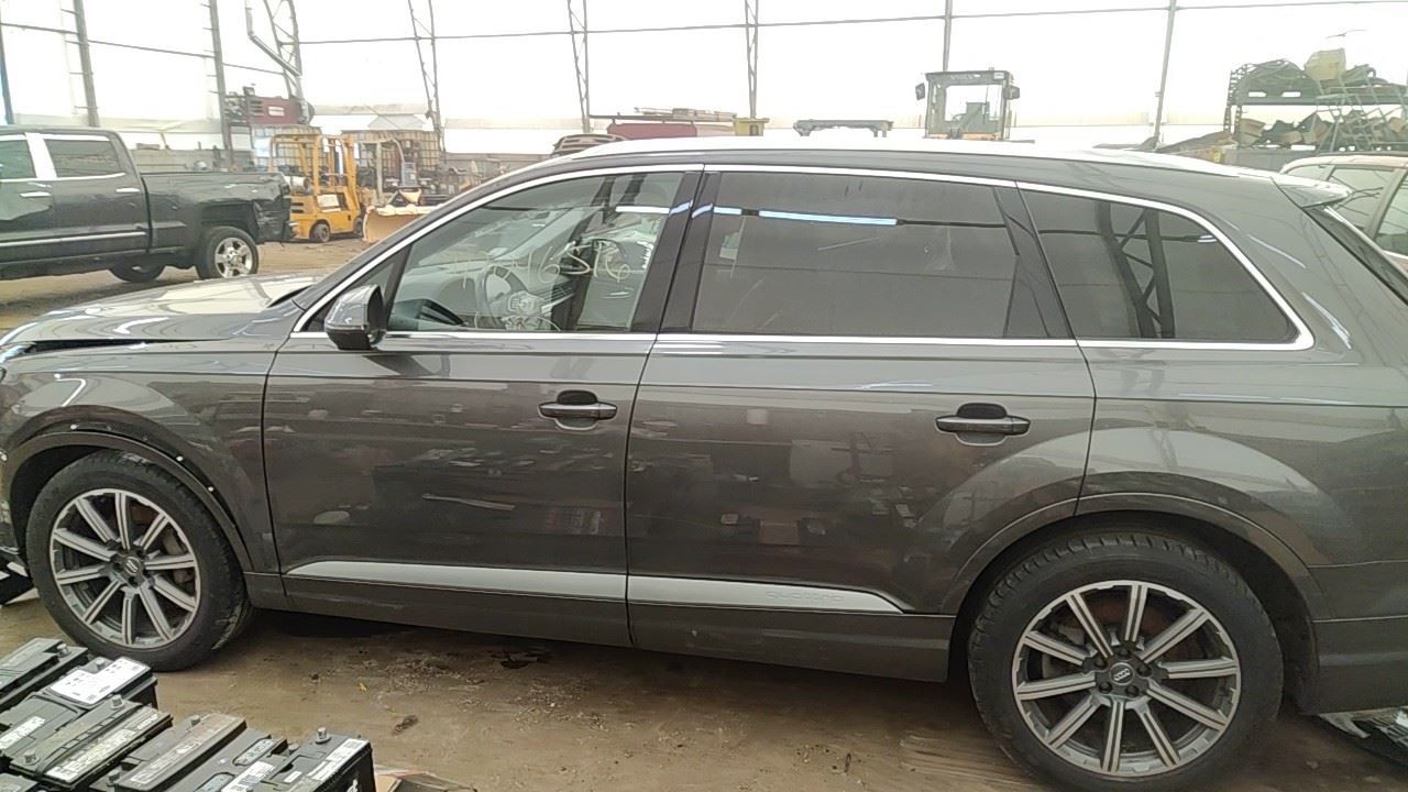 Audio Equipment Radio Control Console Mounted Fits 17-19 AUDI Q7 7068156