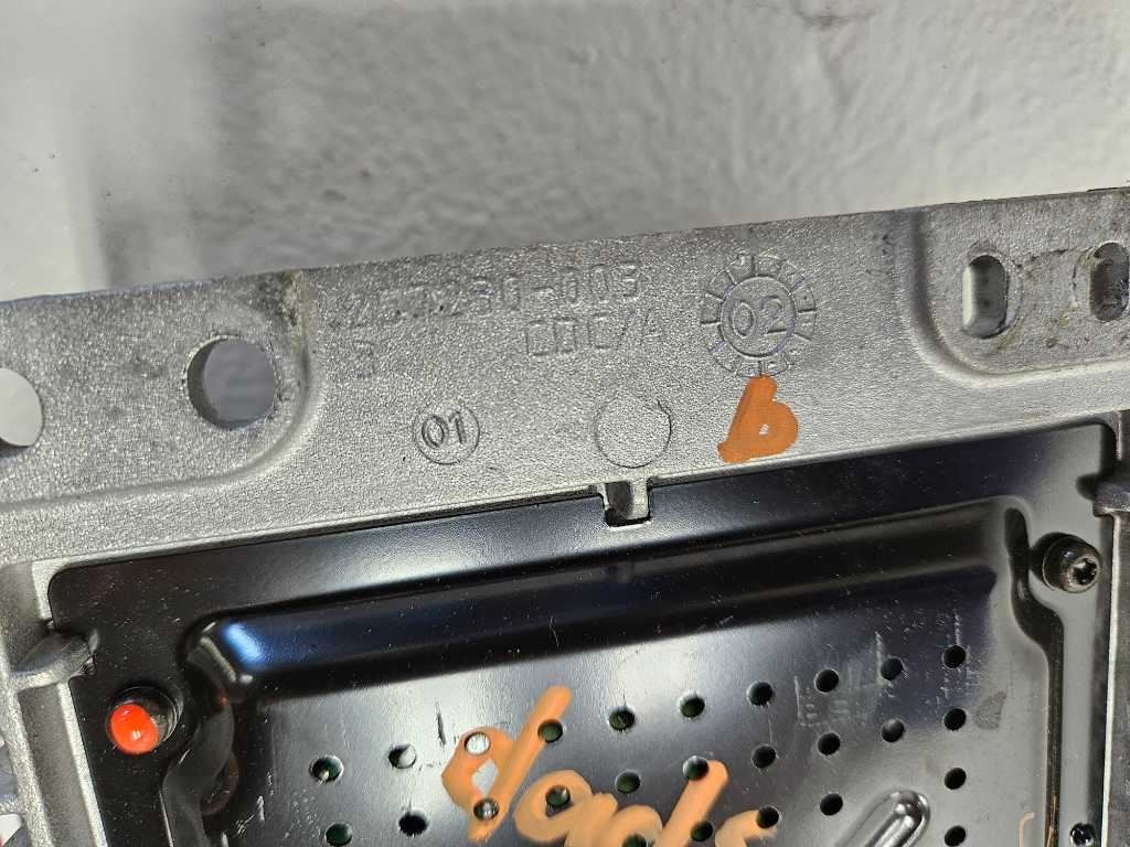 2003-2006 Chevy GMC Yukon Tahoe Suburban Radio Bose Amplifier OEM 3989