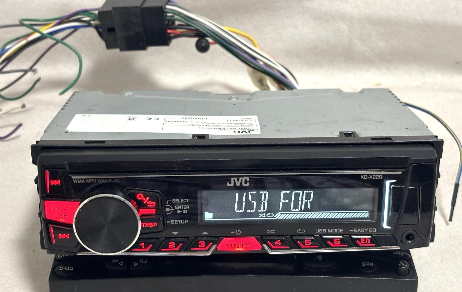 JVC KD-X220 WMA MP3 WAV FLAC FRONT USB/AUX iPod MEDIA PLAYER
