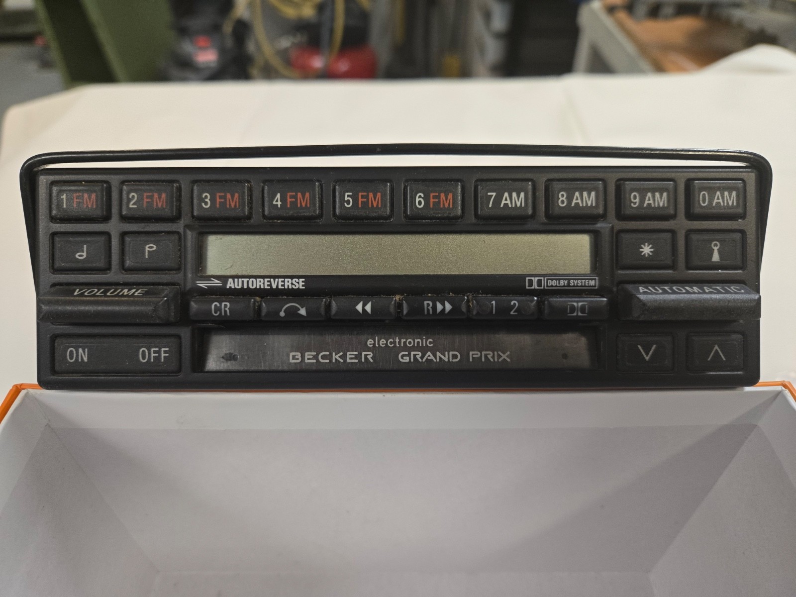 BECKER Radio GRAND PRIX Stereo Cassette Player – Mercedes W126 300D R107