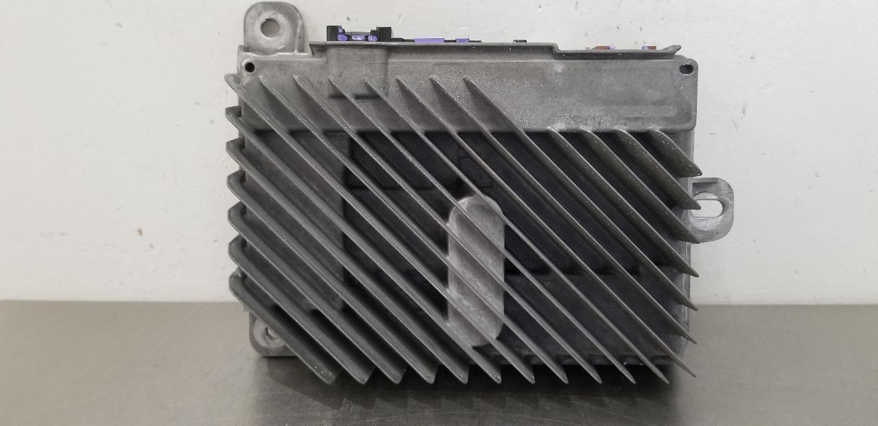 18 GMC SIERRA DENALI 1500 RADIO AUDIO AMPLIFIER 84111299
