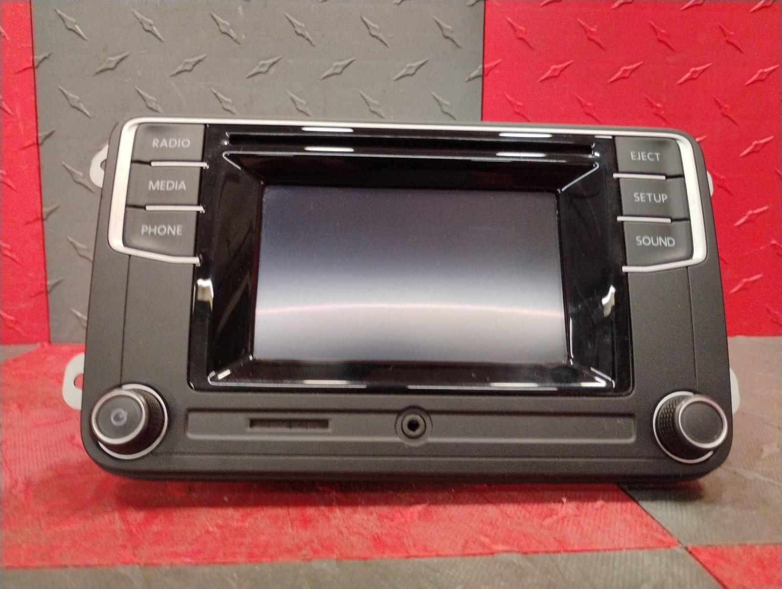 2017 Volkswagen Beetle AM-FM-CD Radio Receiver Tested OEM#561035150A