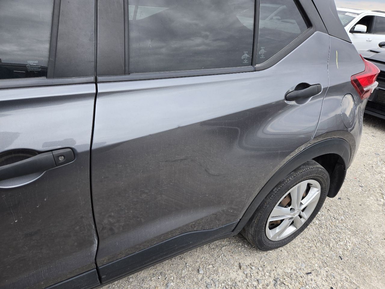 2018-2020 Nissan Kicks S Radio Display and Receiver
