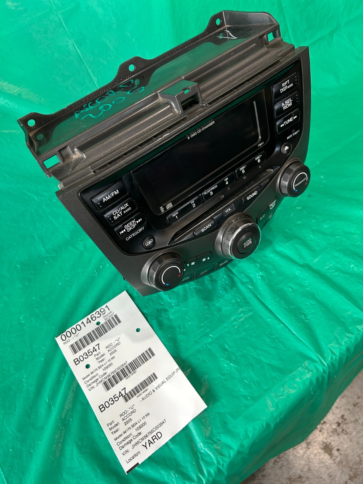 Audio & Visual Equip.(radio) HONDA ACCORD 05 39175 SDA L1 10 M2 OEM