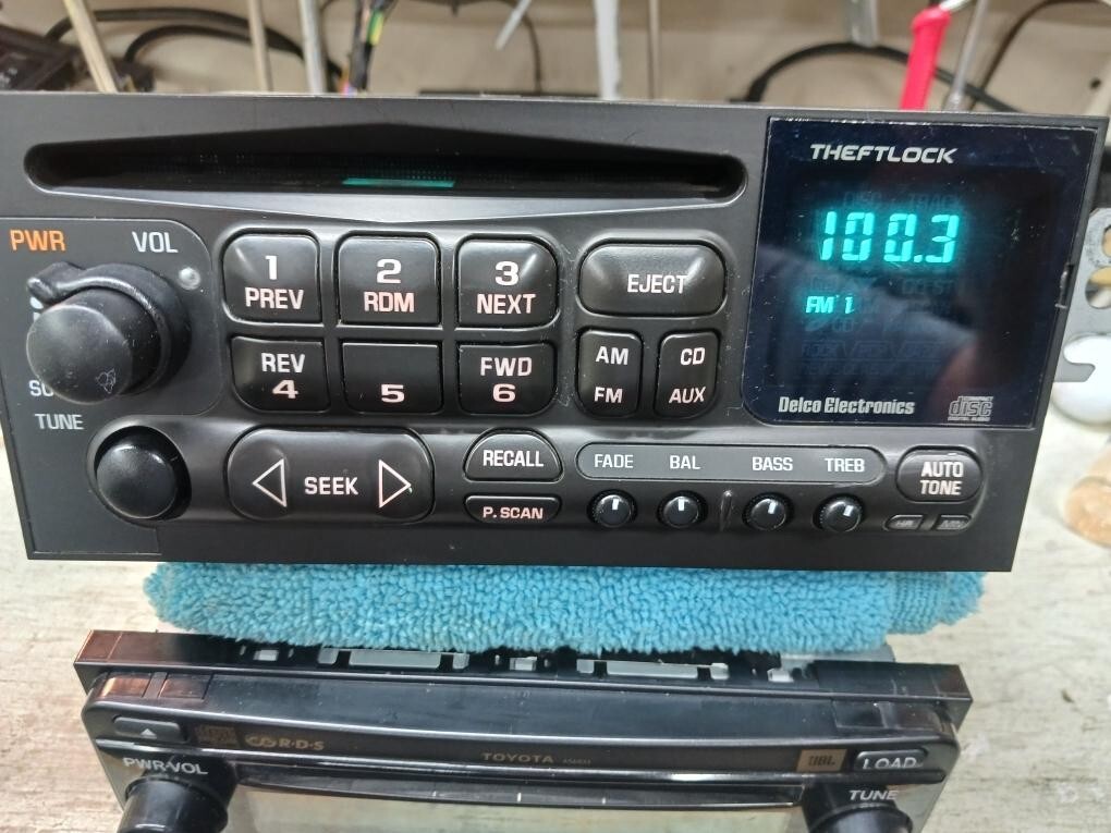1997 1998 1999 2000 Chevy Lumina/ S10 AM/FM CD OEM Warranty (reconditioned