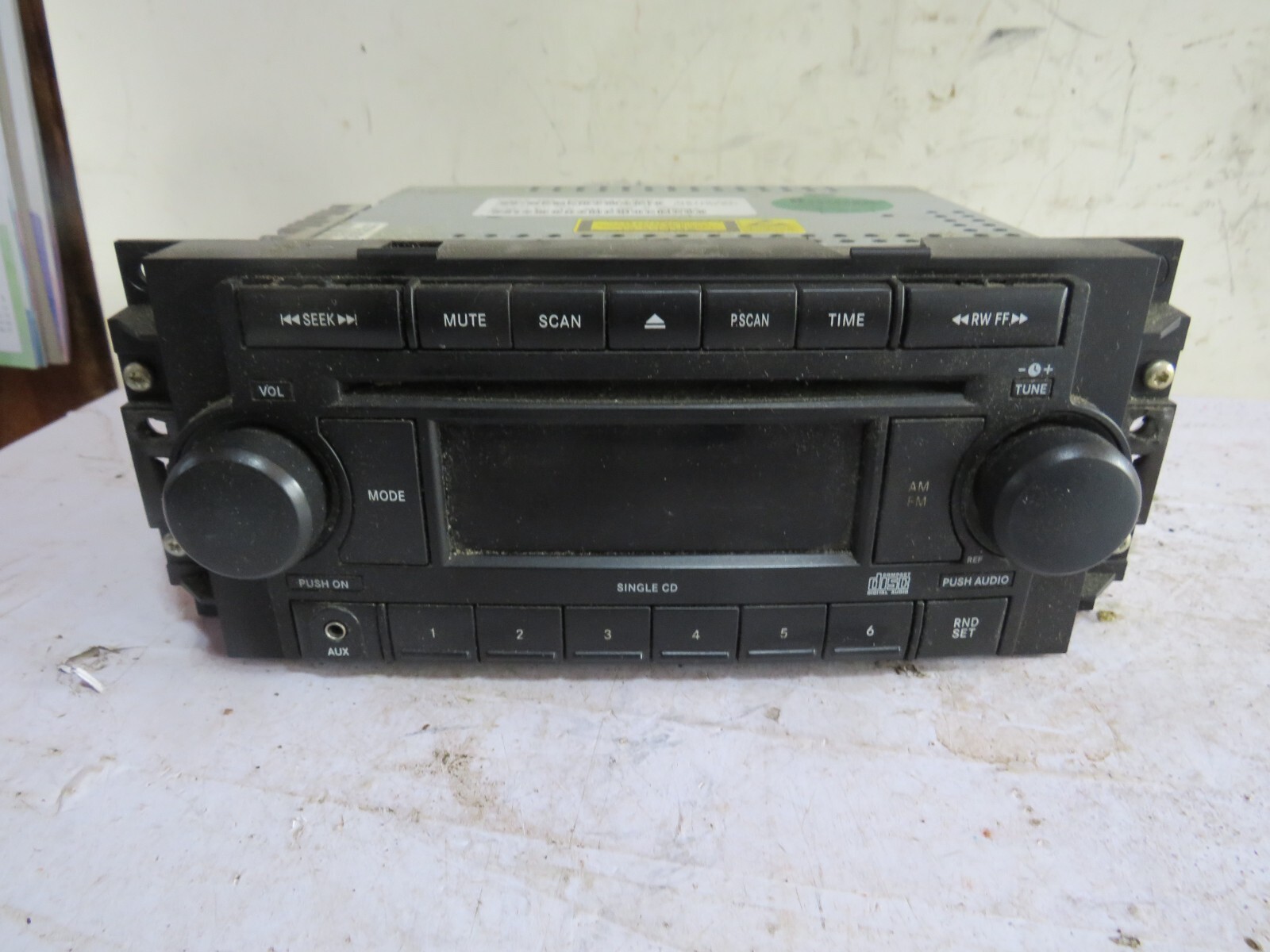 07 DODGE DAKOTA AM FM CD PLAYER RADIO