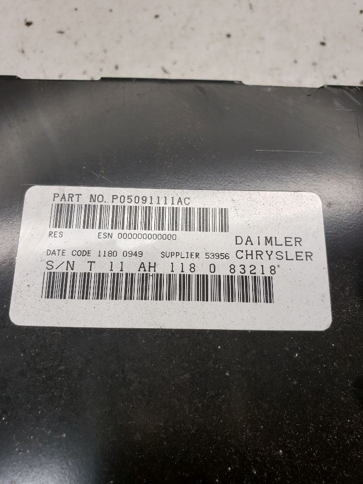 2008-2010 Chrysler 300 Radio Display And Receiver Radio ID RES OEM 1384378