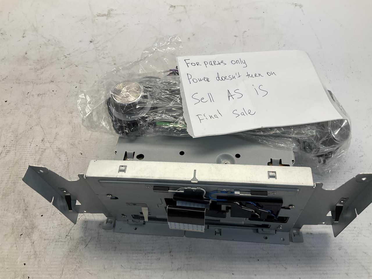 14 2014 Lexus GX460 AM/FM Radio Receiver CD Player B