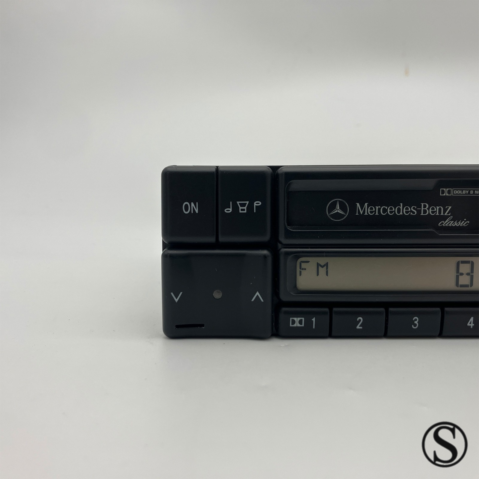 Mercedes-Benz Classic BE2011 Radio Becker W202 W210 W140 R170 R129 W463 S SLK SL