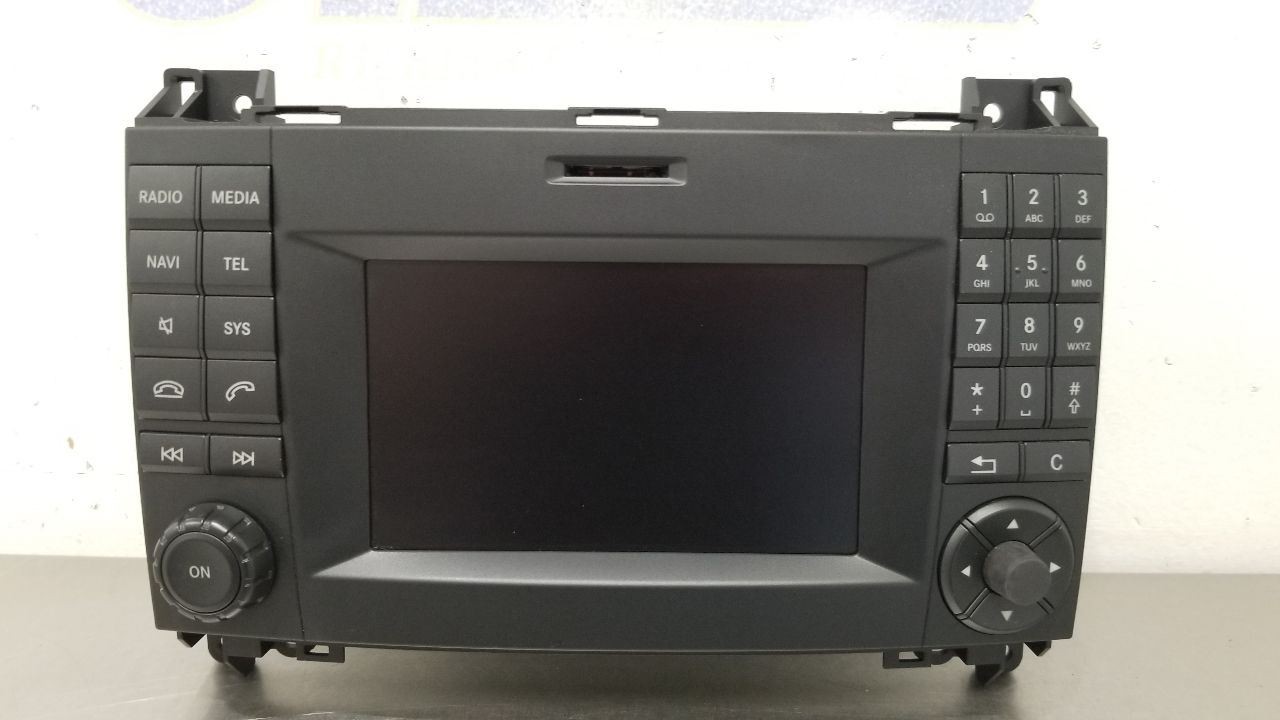 17 MERCEDES BENZ METRIS RADIO AUDIO RECEIVER 5.8″ DISPLAY 4479009005