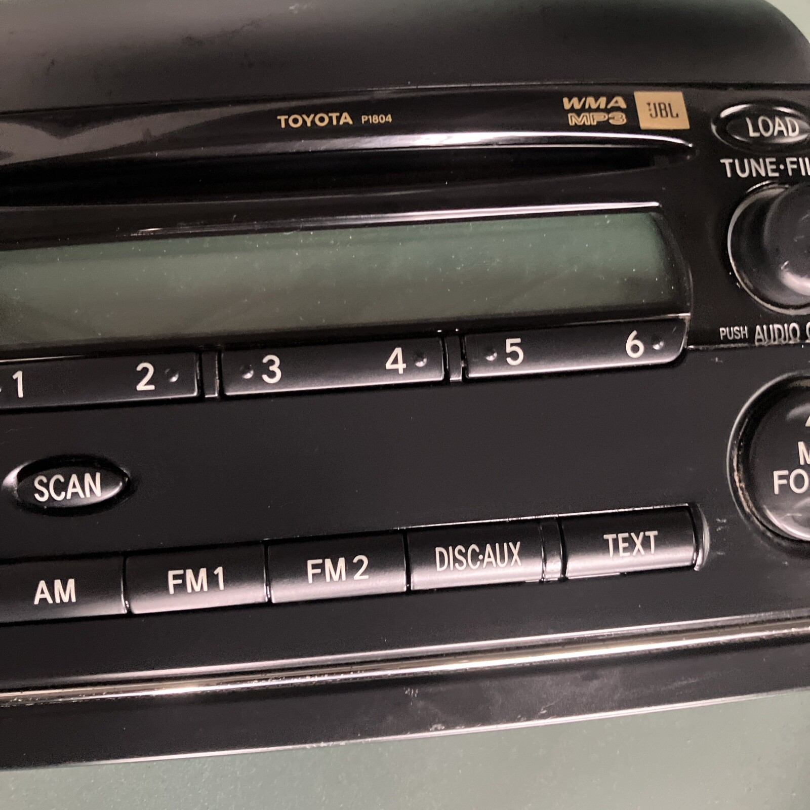 Toyota Sienna 2004-2010 P1804 RADIO FACIAL AM-FM STEREO CD MP3 WMA PLAYER 86120