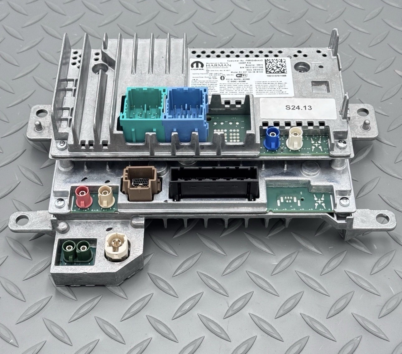 ￼ 2019 And Up Dodge Ram U Connect 4 ￼ module andU Connect 5 With 12 Inch Screen