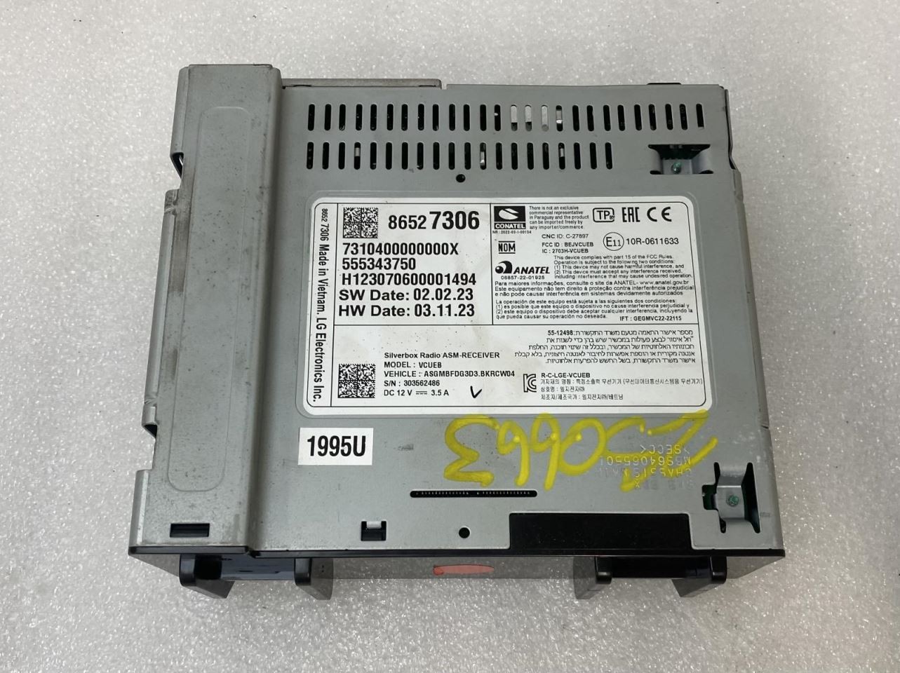 TRAX 2024 Audio Equipment Radio 1132285