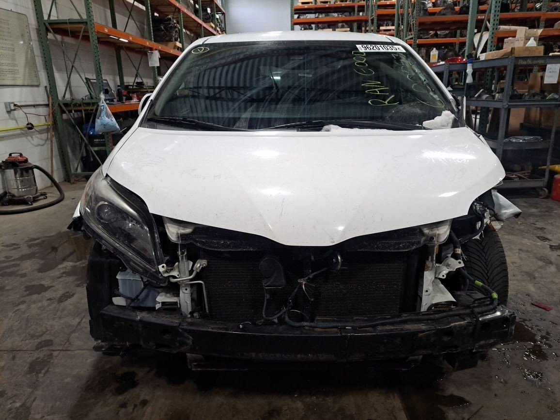 2018 Sienna Stereo Radio Display & Receiver,8614008120 Sku#4367974