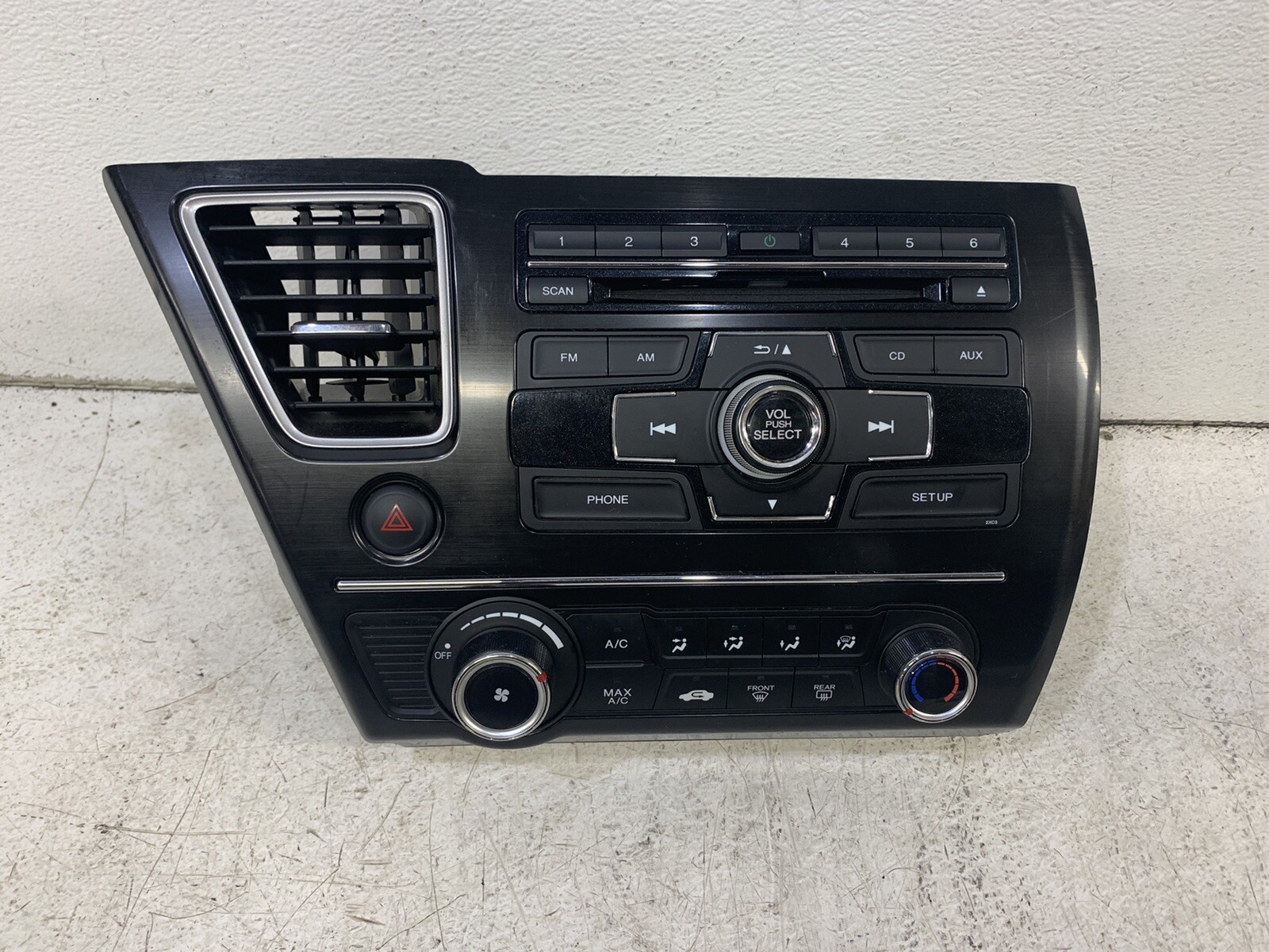 2013-2015 Honda Civic 4DR SED LX HF Radio Stereo NON-NAV ID: 2XC3 HVAC Player Oe