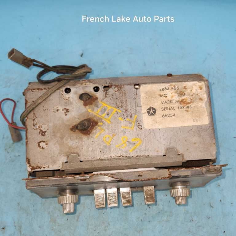 UNTESTED Radio “MODEL 250” 2564755 Fits 1968 PLYMOUTH FURY 1240783