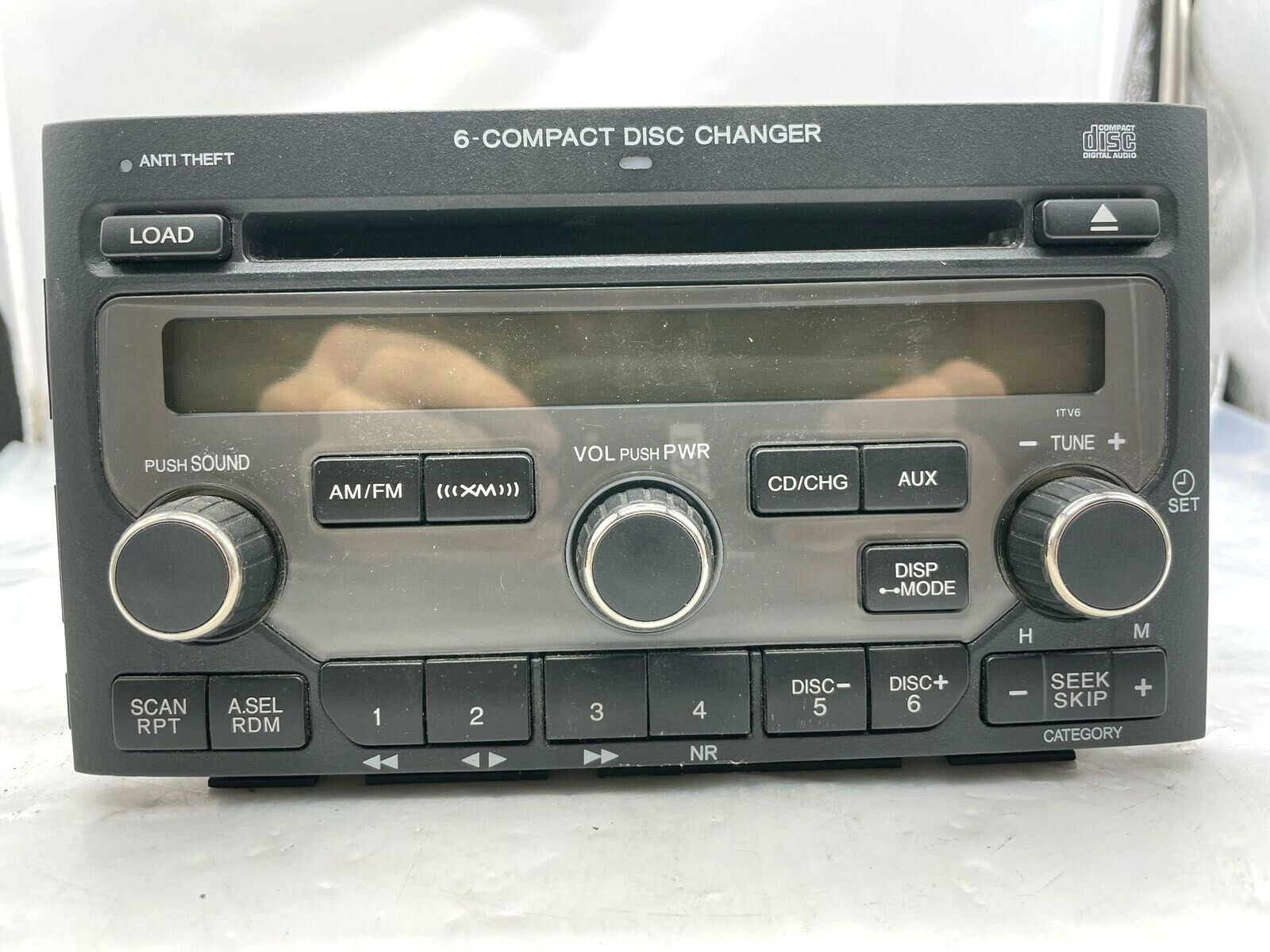 2007 HONDA PILOT AM FM RADIO RECEIVER 6-DISK CD CHANGER PLAYER OE 39100-S9V-A600