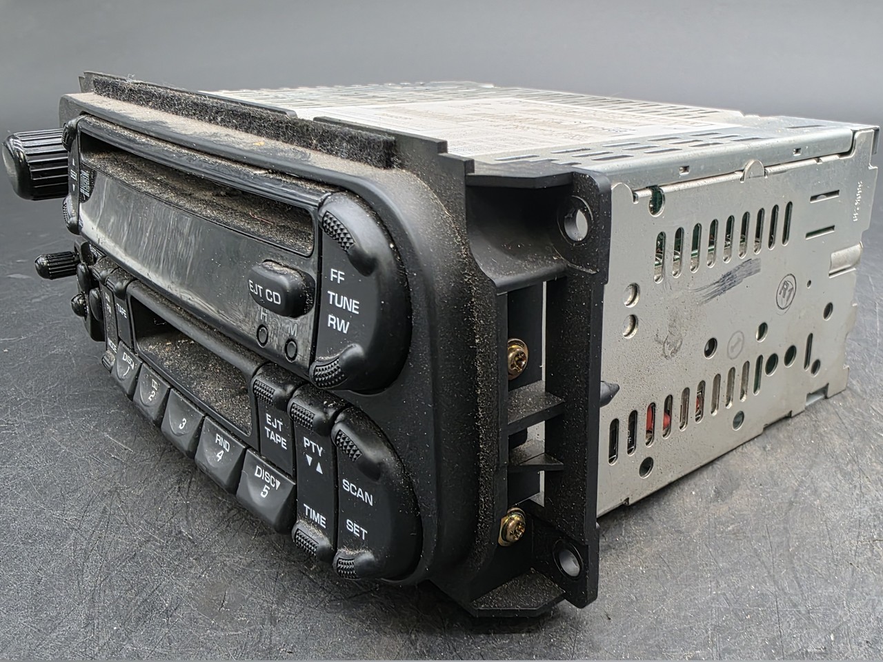 OEM Chrysler Dodge Jeep RAZ CD Cassette Radio 05064042AC Used