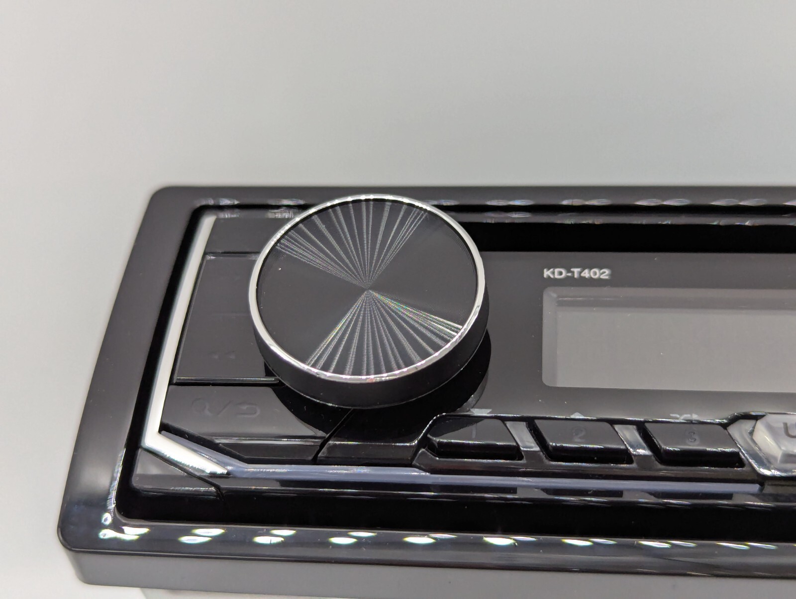 JVC KD-T402 car audio stereo CD MP3 tuner radio for USB Android aux input DIN