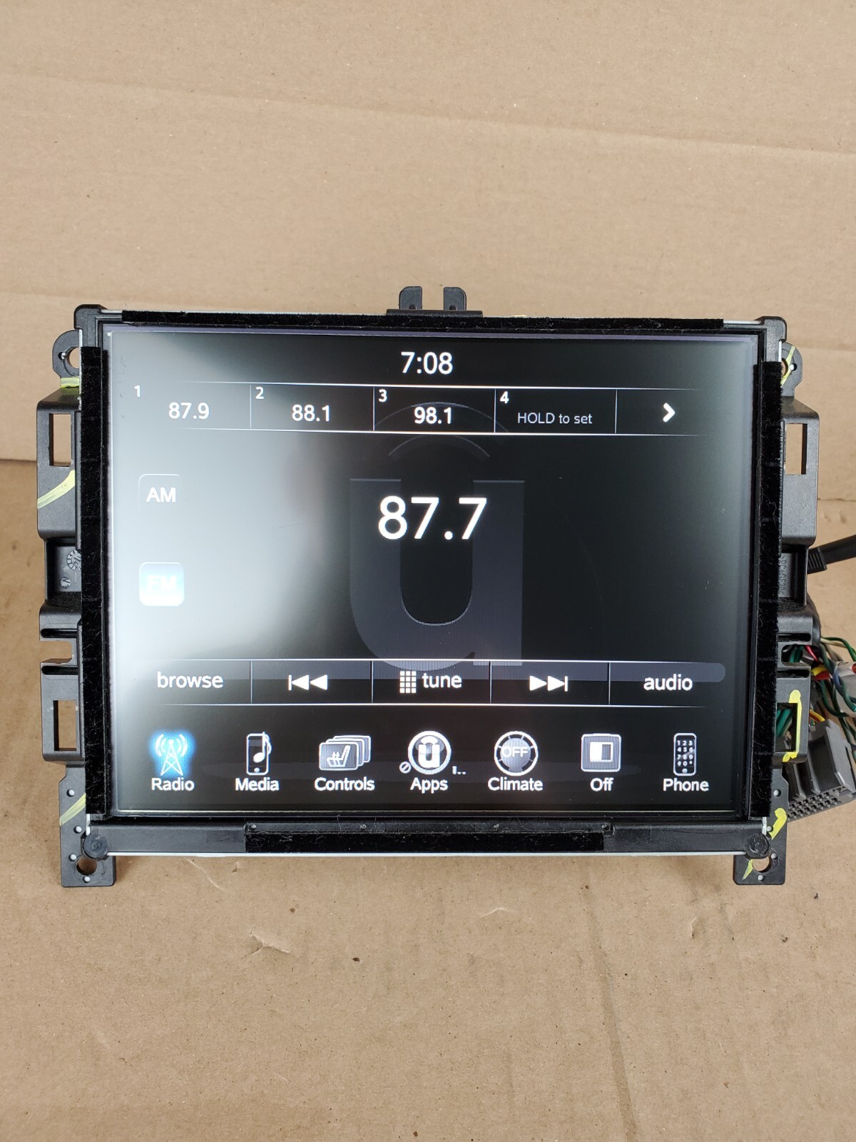 2015-2017 CHRYSLER 200 Touch Screen radio Uconnect 8.4 screen WITHOUT NAVIGATION