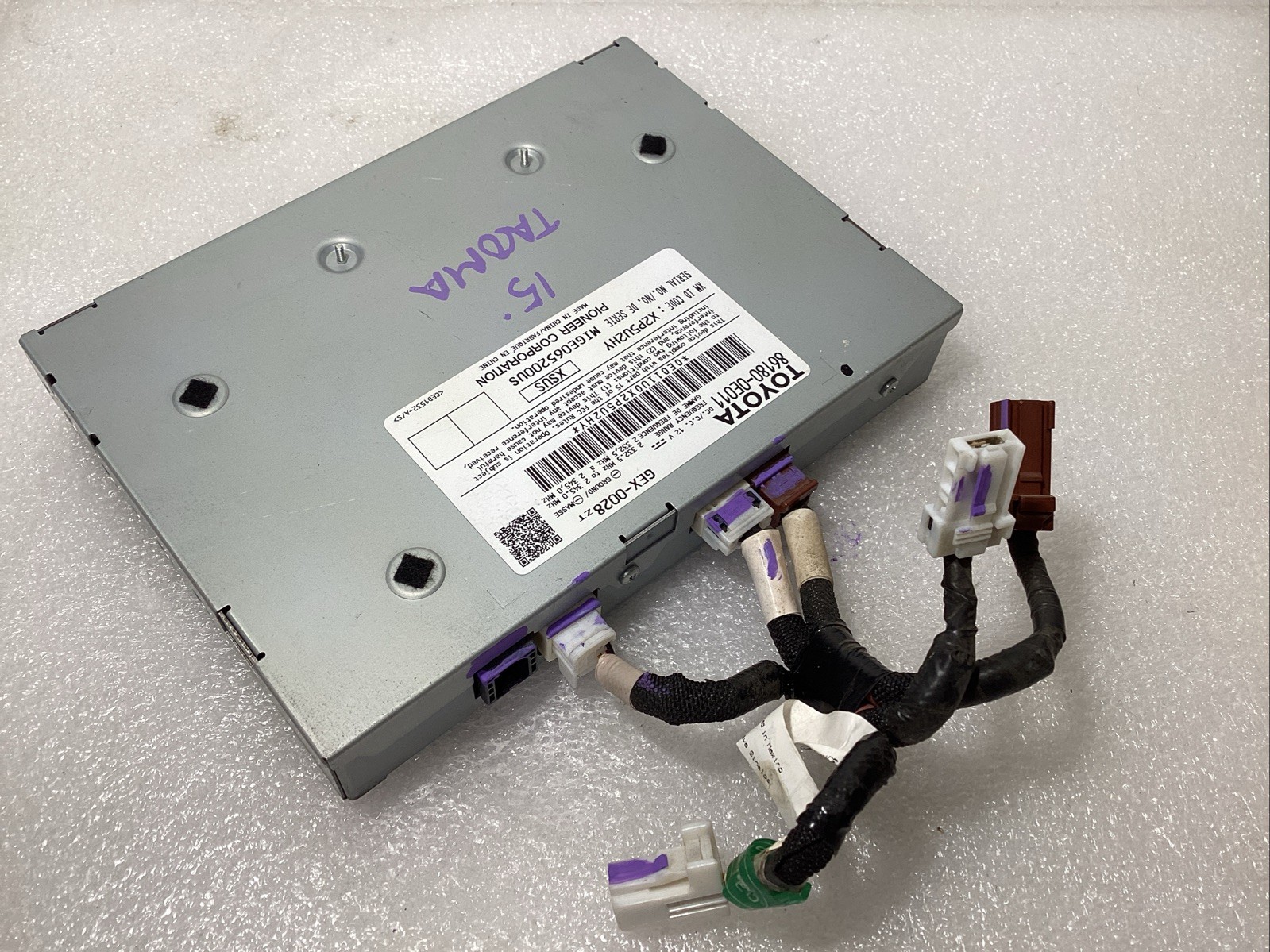 2015-2019 TOYOTA TACOMA RADIO AUDIO SATELLITE RECEIVER 86180-0E011 OEM