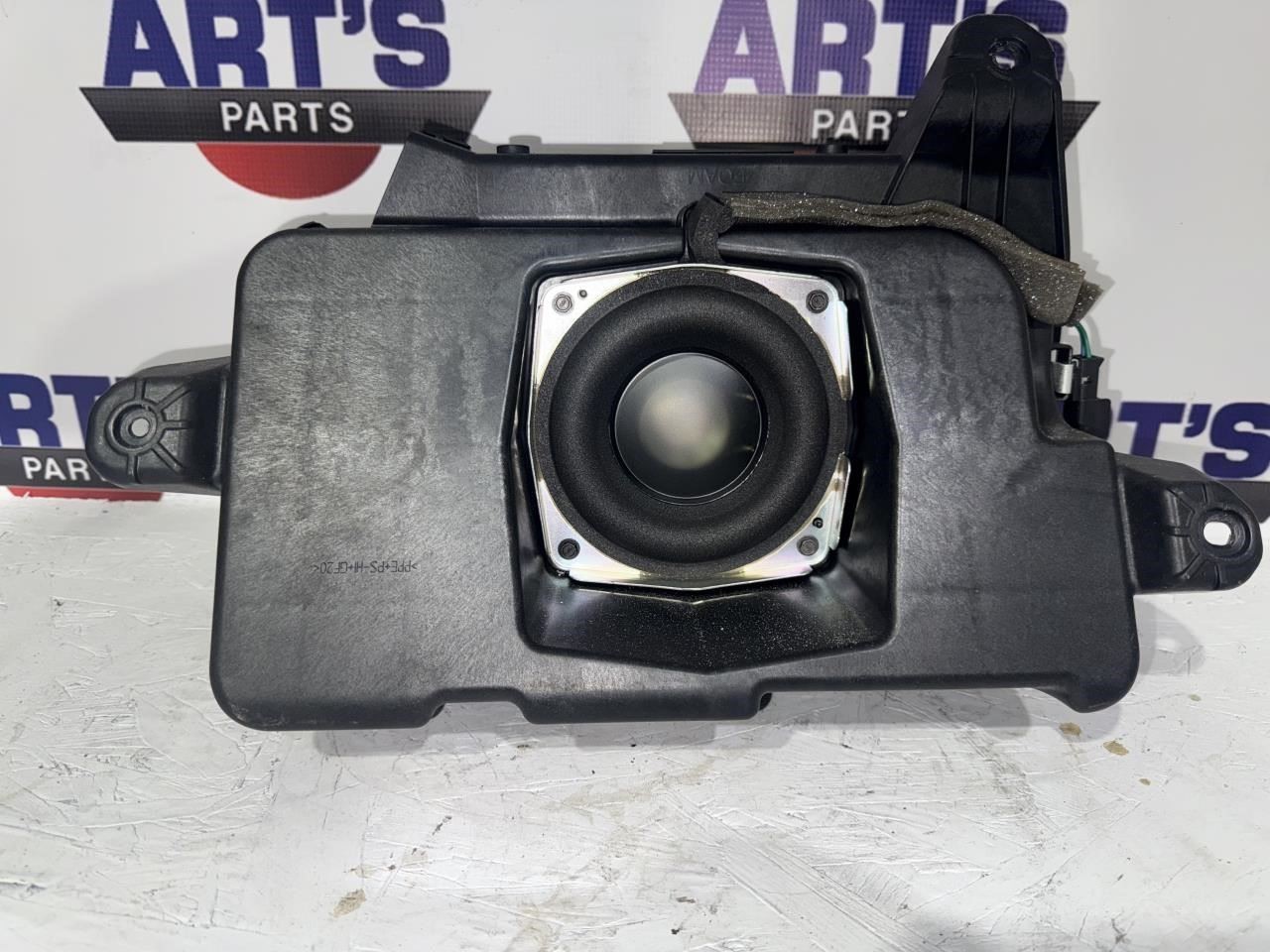 Audio Equipment Radio Amplifier Fits 11-15 VOLT