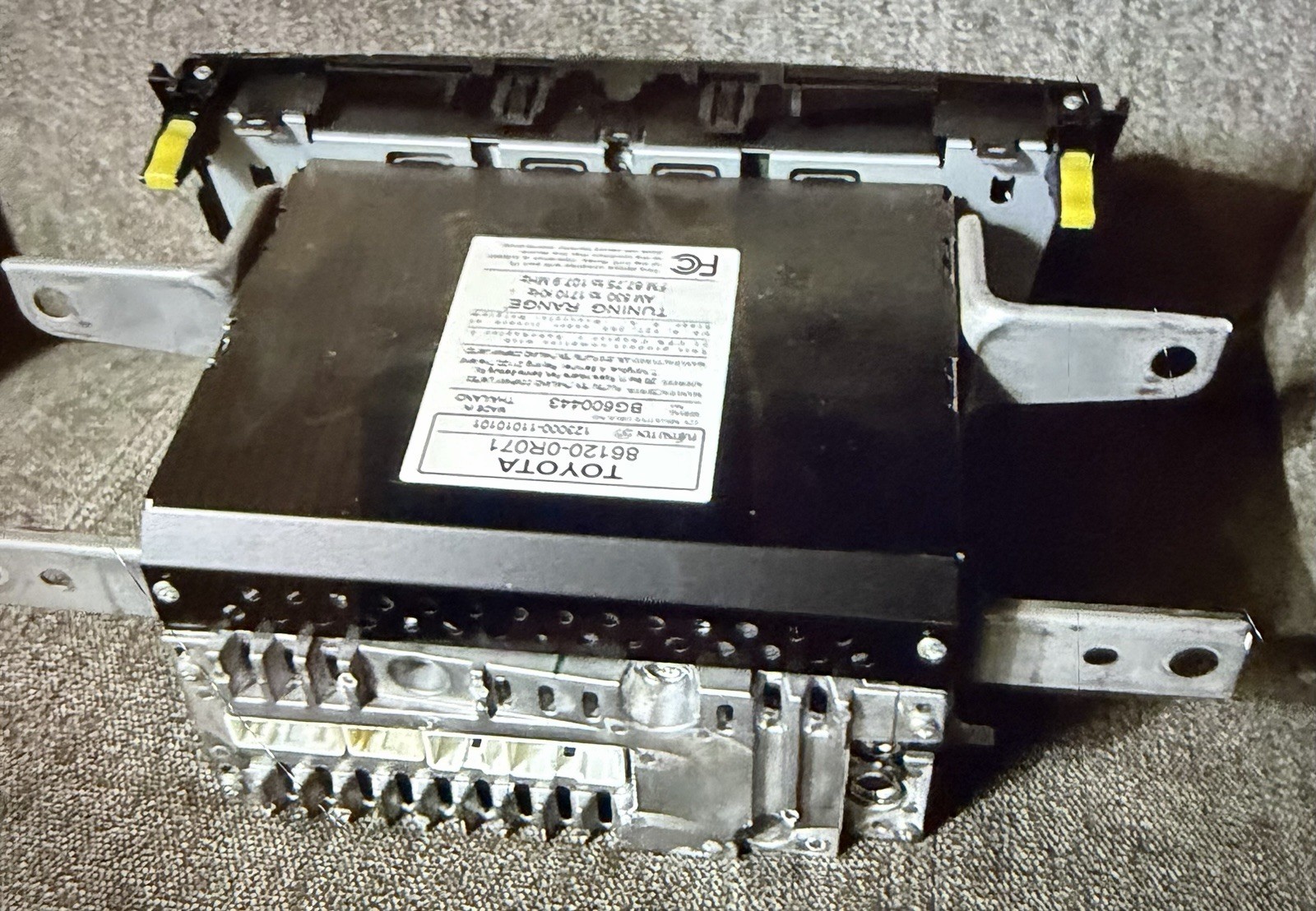 Toyota rav 4 stock oem stereo
