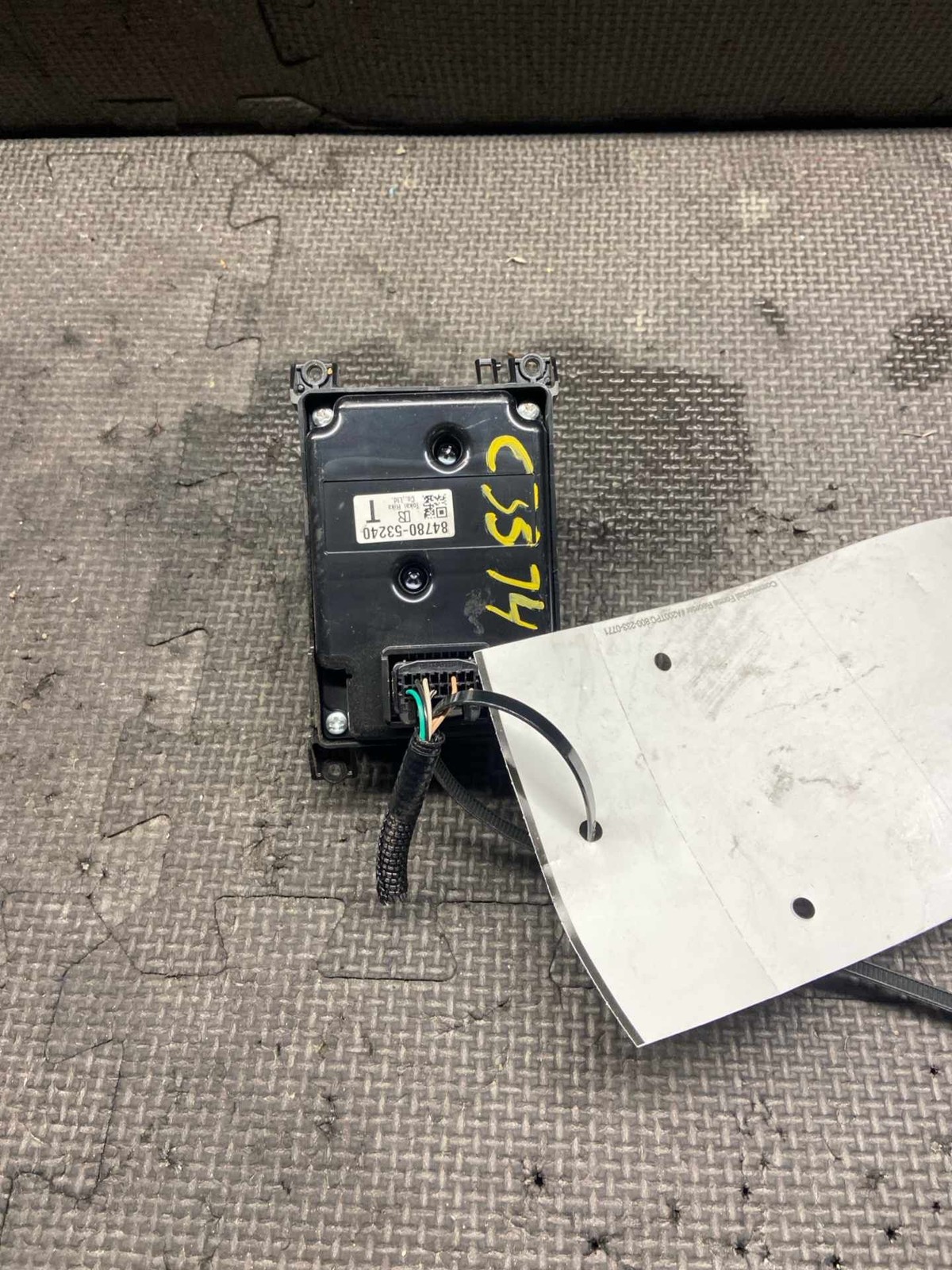 17-20 LEXUS IS300 Radio controller console mounted 8478053191