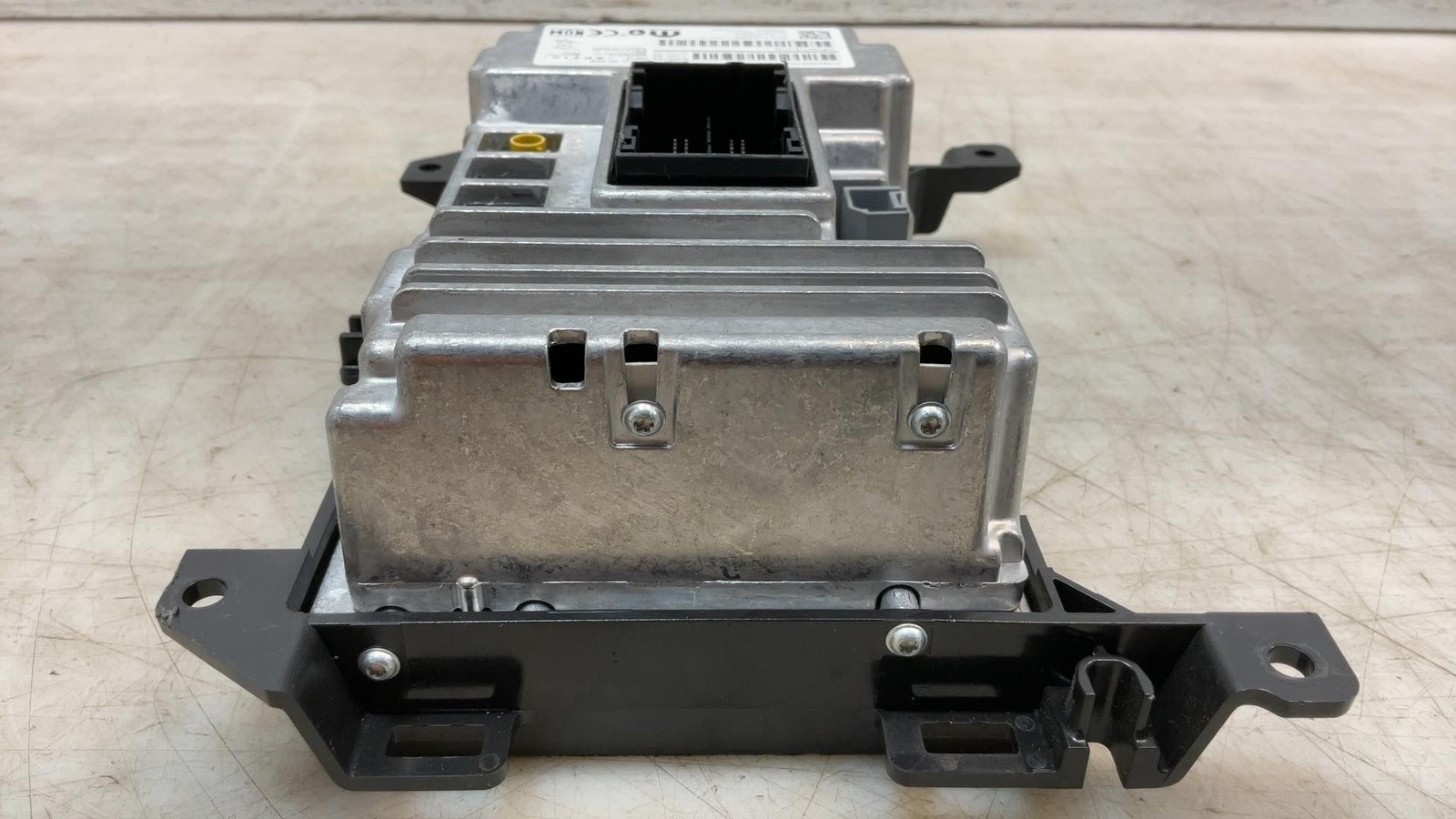 Jeep Wrangler JL OEM 7 in Touchscreen Radio w Trim Panel 68428547AD 2020 106313